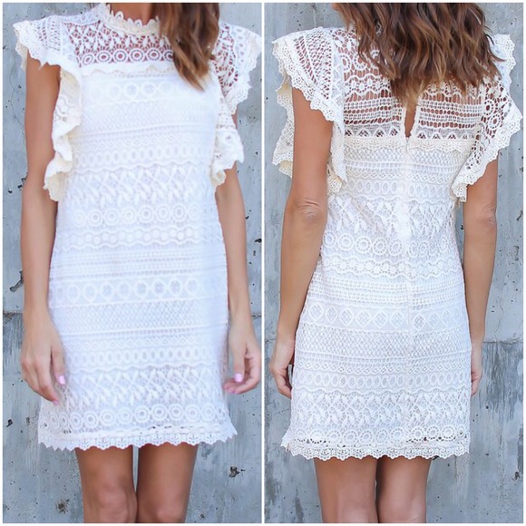 boutique Dresses & Skirts - Romantic Lace Dress NWT